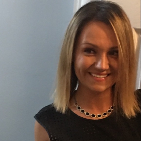 Meet your Posher, Nadia - Picture 1 of 1